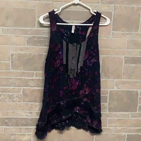 Free People -Sz L - racer back flowy wide hem tiered floral black purple Top - Picture 2 of 8